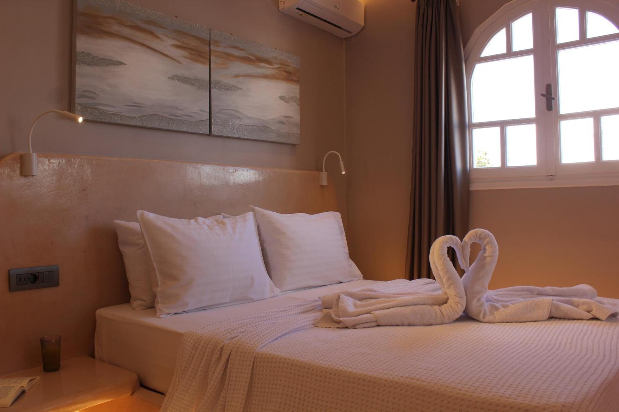 The Rock Luxury Homes Messaria  Ngoại thất bức ảnh